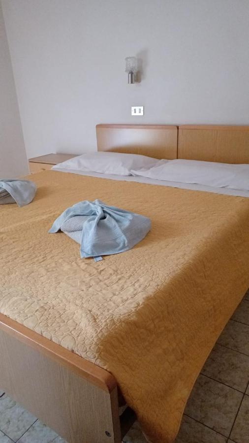 Hotel Villa Del Prato Cucina Romagnola E Possibilita Pacchetto Spiaggia Bellariva Di Rimini Ngoại thất bức ảnh